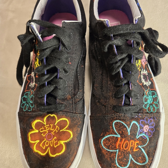 Vans Black Sneakers with Colorful Floral Embroidery - Picture 9 of 11